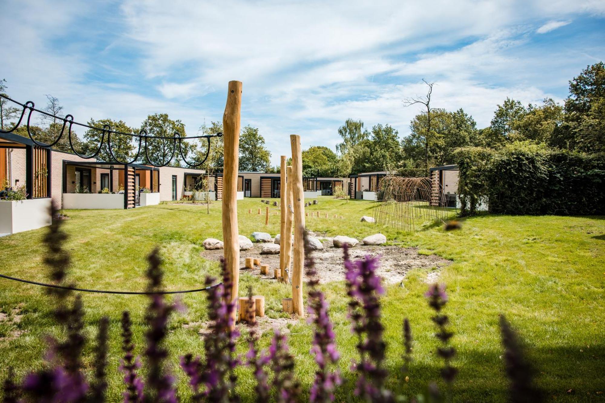 Recreatiewoning 'Dwergarend' Villa Voorthuizen Bagian luar foto
